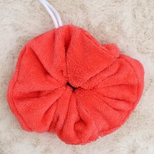 Fleur de douche réutilisable corail